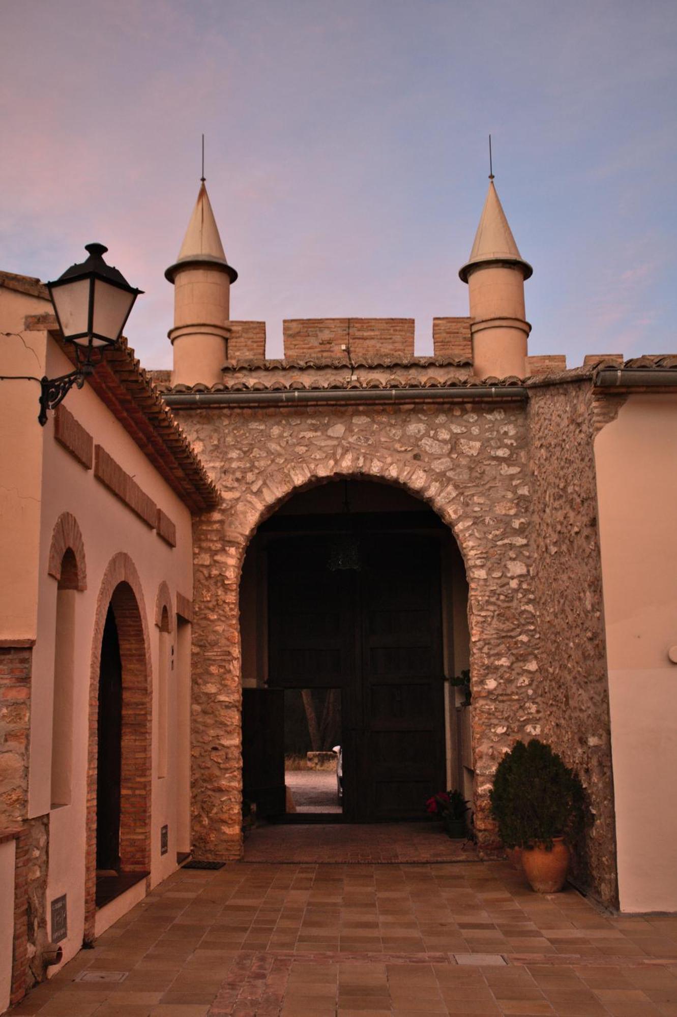 Masia De San Juan - Castillo Con Piscina En Plena Sierra Calderona Segorbe Exterior foto